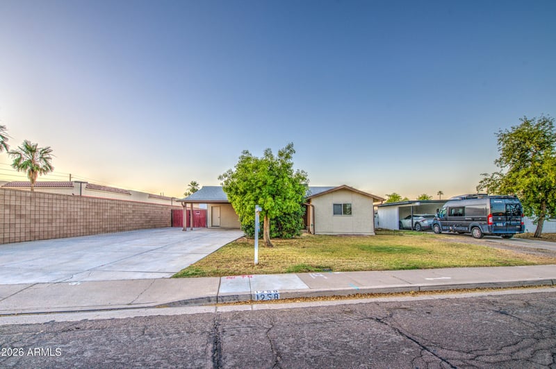 1258 W Manhatton Dr, Tempe, AZ 85282