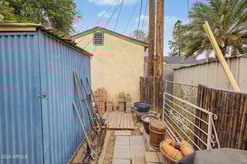 126 3rd Pl, Mesa, AZ 85201