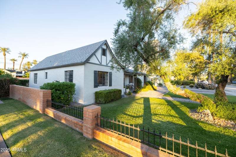 126 Coronado Rd, Phoenix, AZ 85003
