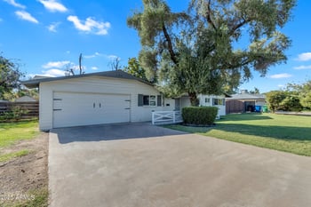 126 Fraser Dr, Mesa, AZ 85203
