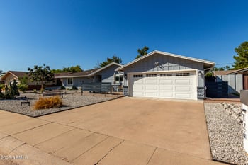 126 Harmont Dr, Phoenix, AZ 85020