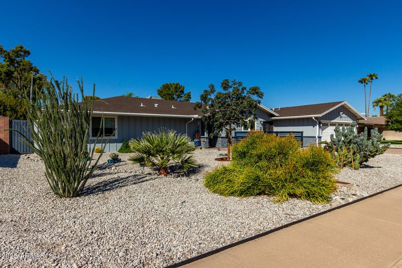 126 Harmont Dr, Phoenix, AZ 85020