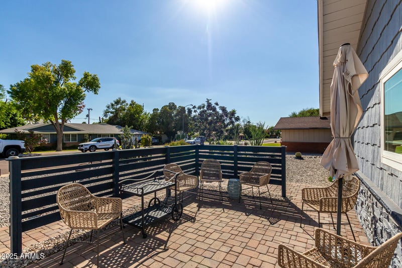 126 Harmont Dr, Phoenix, AZ 85020