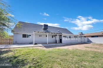 1260 Downing St, Mesa, AZ 85203