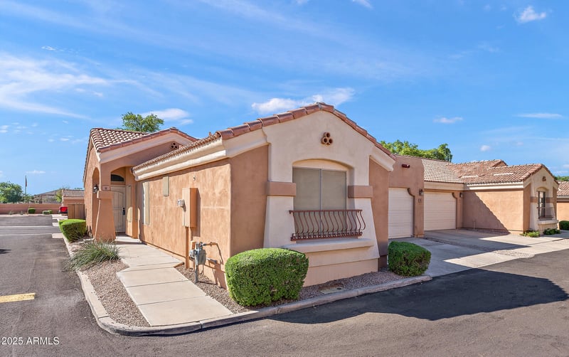 1260 Lindsay Rd #8, Mesa, AZ 85204