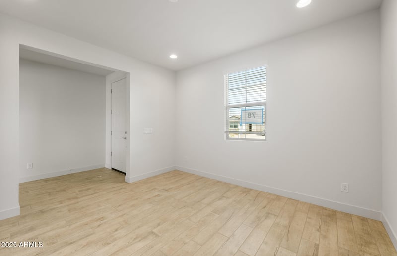 1260 Treasure Trl, Apache Junction, AZ 85120