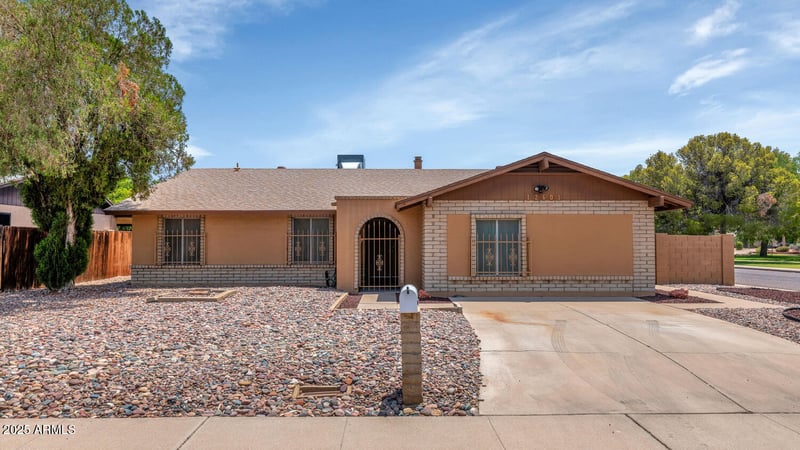 12601 35th Pl, Phoenix, AZ 85032