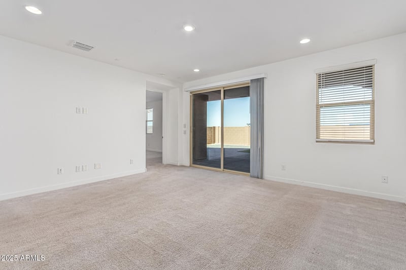 12608 Kaler Dr, Glendale, AZ 85307