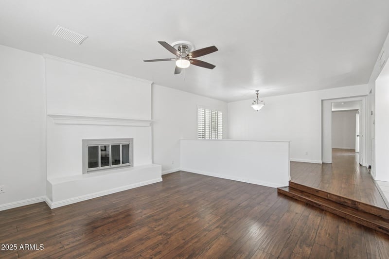 1261 Kilarea Ave, Mesa, AZ 85202