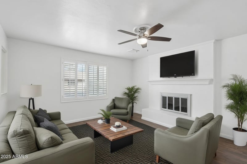 1261 Kilarea Ave, Mesa, AZ 85202