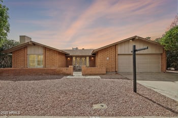1261 Kilarea Ave, Mesa, AZ 85202