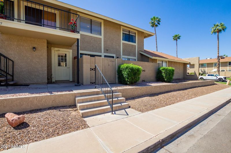 1261 N 84th Pl, Scottsdale, AZ 85257