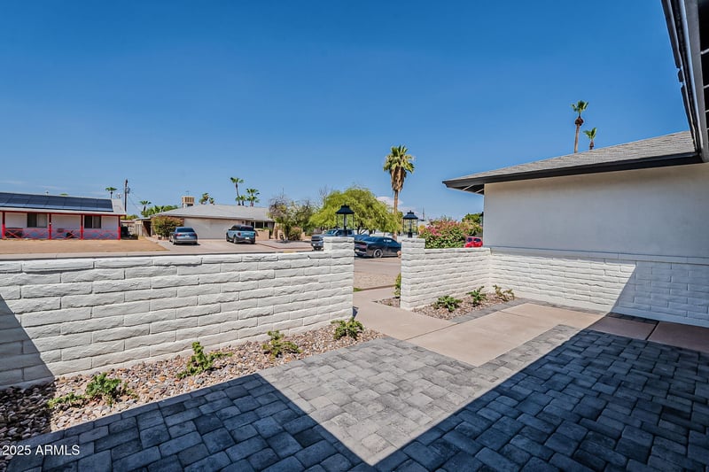 1261 Riviera Dr, Tempe, AZ 85282