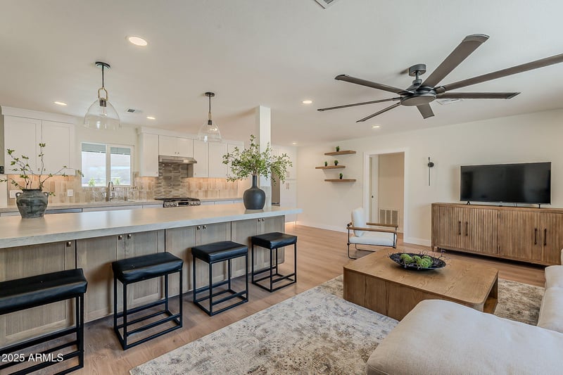1261 Riviera Dr, Tempe, AZ 85282