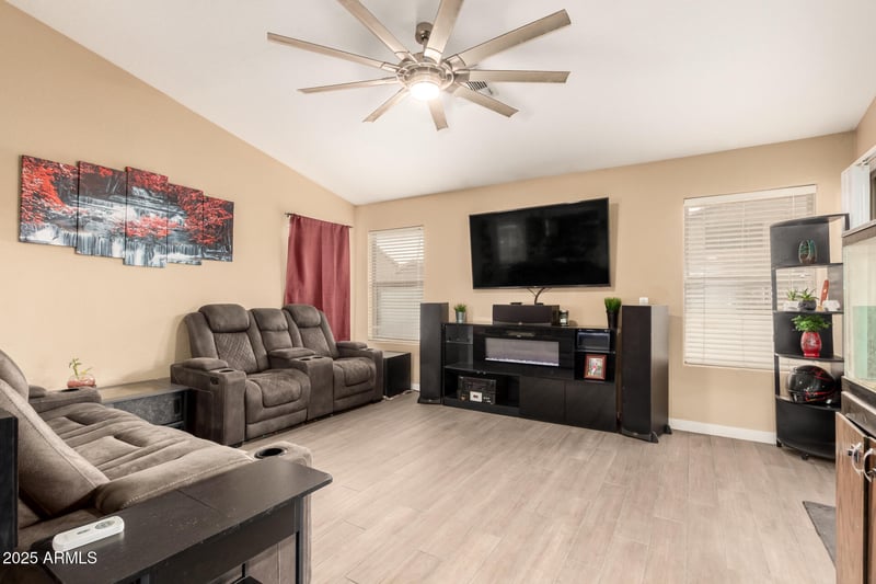 12614 Catalina Dr, Avondale, AZ 85392