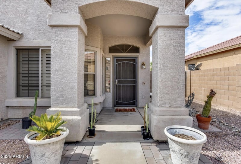 12617 Clarendon Ave, Avondale, AZ 85392