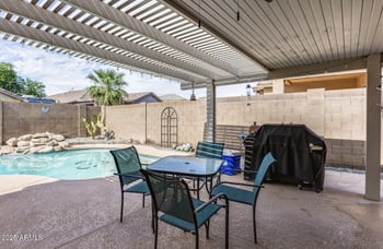 12617 Clarendon Ave, Avondale, AZ 85392