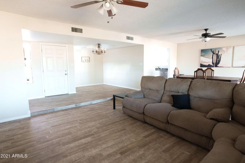 12617 N 39th Way, Phoenix, AZ 85032