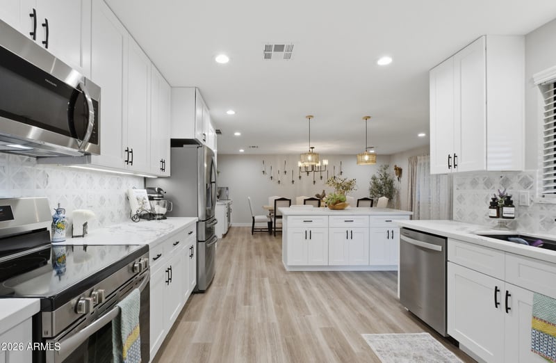 12618 W Paintbrush Dr, Sun City West, AZ 85375