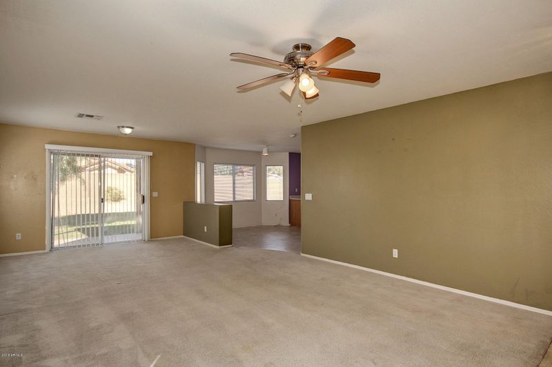 12618 W Windrose Dr, El Mirage, AZ 85335