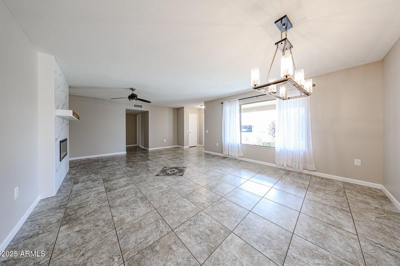 12619 Sun Valley Dr, Sun City, AZ 85351