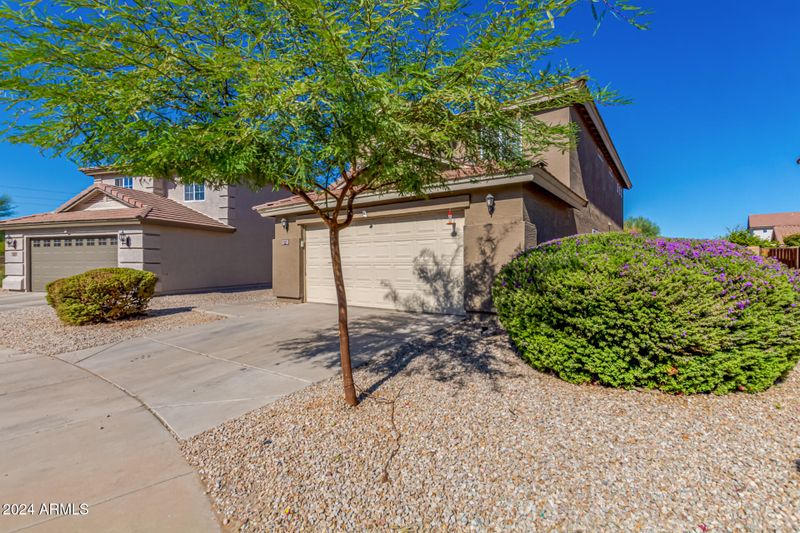 1262 E Stirrup Ln, San Tan Valley, AZ 85143