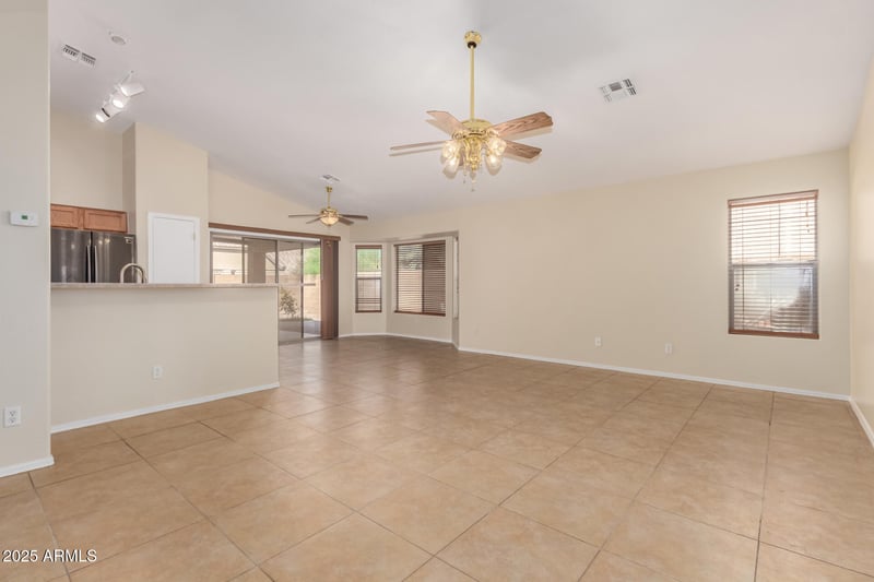 12622 Clarendon Ave, Avondale, AZ 85392