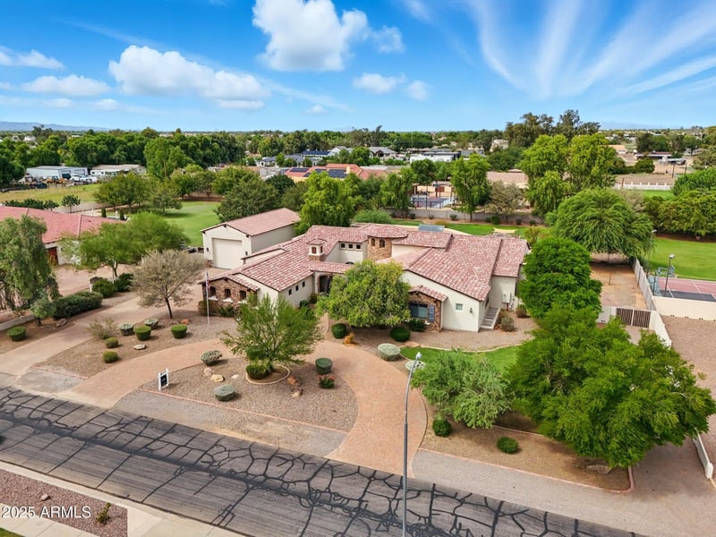 12622 Victoria St, Chandler, AZ 85249