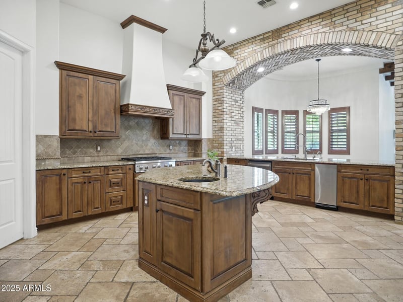 12622 Victoria St, Chandler, AZ 85249