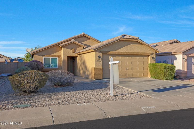 12622 W Dreyfus Dr, El Mirage, AZ 85335