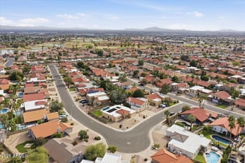 12627 38th Pl, Phoenix, AZ 85044