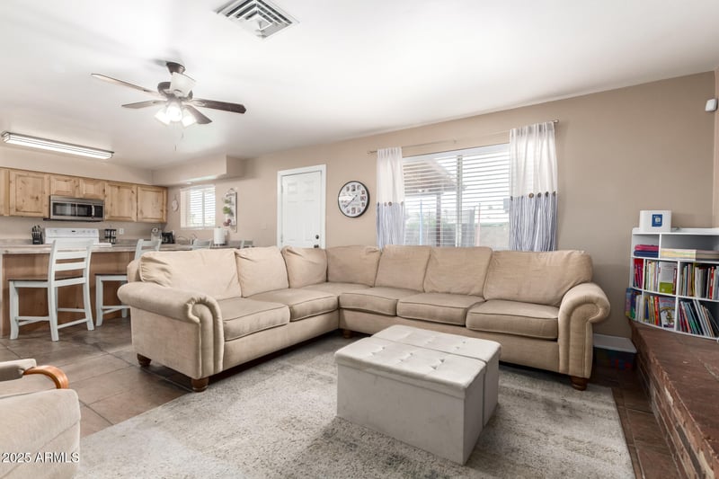 1263 Del Rio St, Chandler, AZ 85224