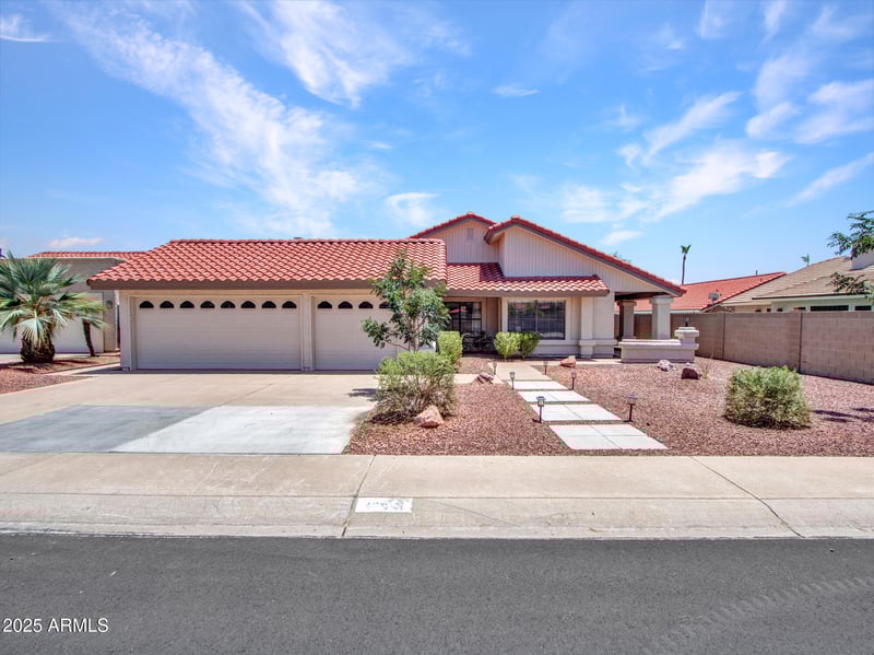 12641 39th Pl, Phoenix, AZ 85044