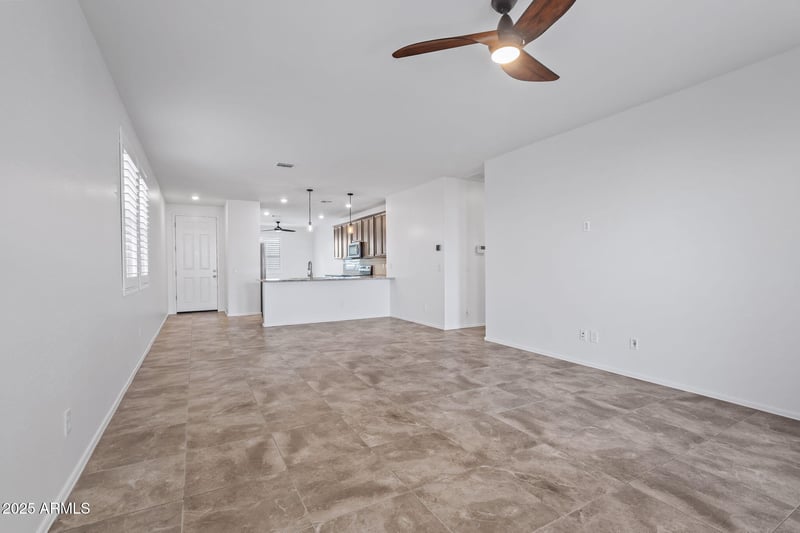 12644 Glenn Dr, Glendale, AZ 85307