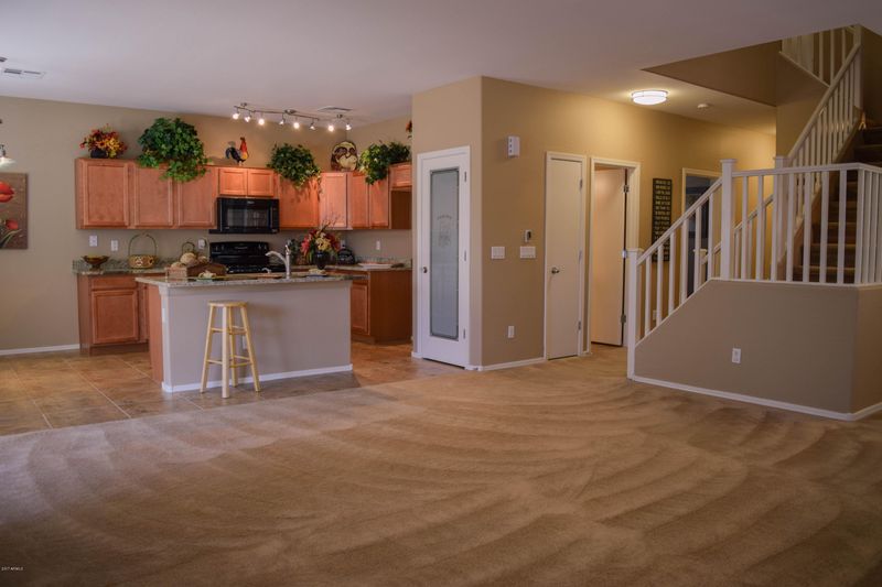 1265 E Press Pl, San Tan Valley, AZ 85140