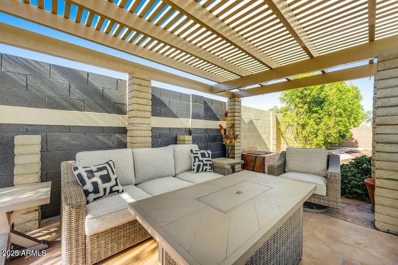 1265 Ellis St, Mesa, AZ 85201