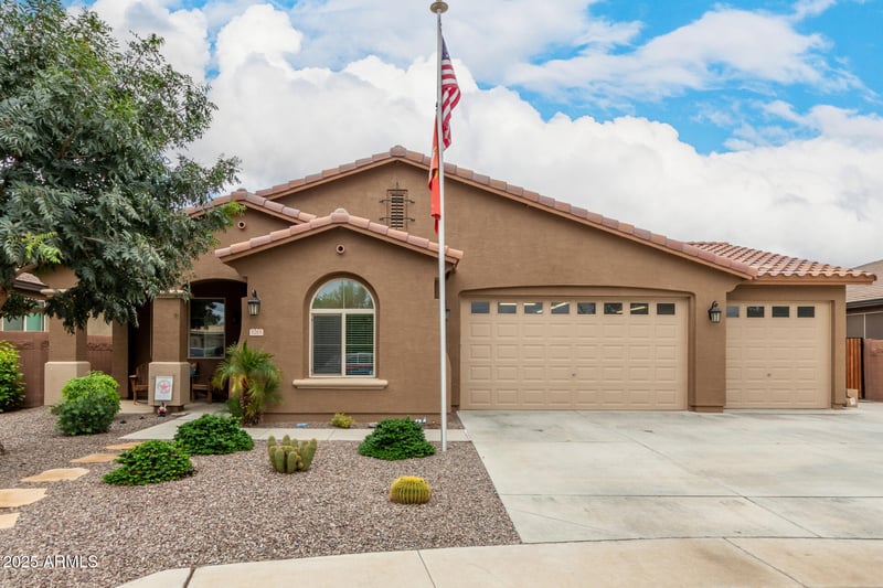 1265 Rosemary Ave, San Tan Valley, AZ 85140