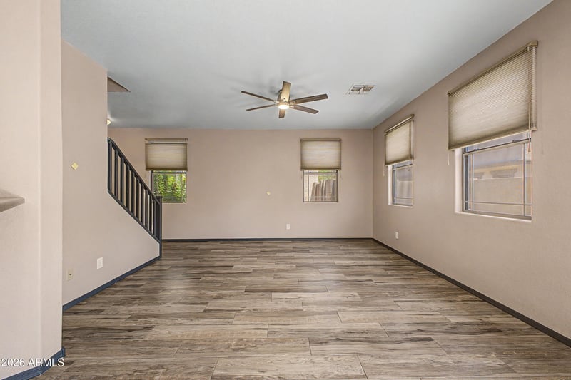 1265 S Aaron Dr #304, Mesa, AZ 85209