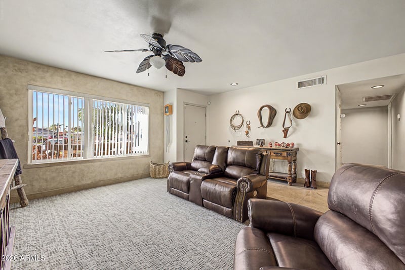 1265 W Ellis St, Mesa, AZ 85201