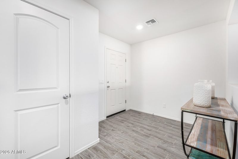 12652 W Glenn Dr, Glendale, AZ 85307