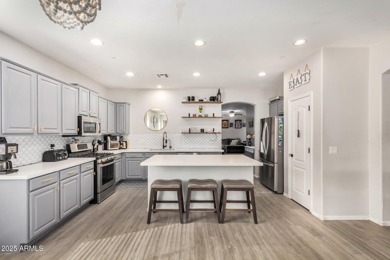 12659 Blackstone Ln, Peoria, AZ 85383