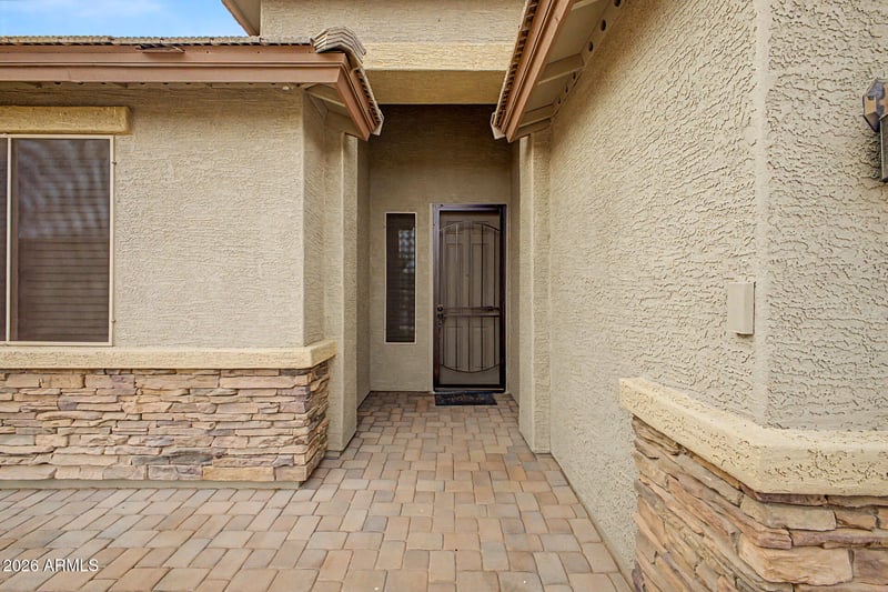 1266 Eucalyptus Ln, San Tan Valley, AZ 85143