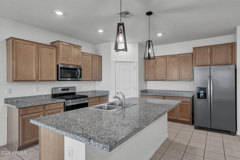 12660 State Ct, Glendale, AZ 85307