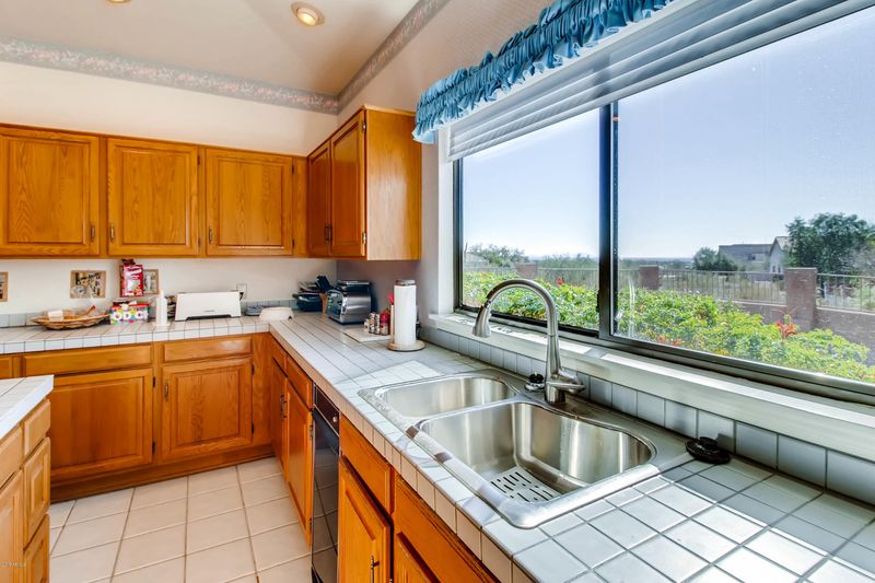 12661 E Kalil Dr, Scottsdale, AZ 85259