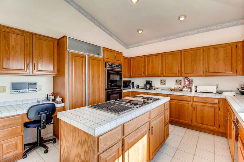 12661 E Kalil Dr, Scottsdale, AZ 85259