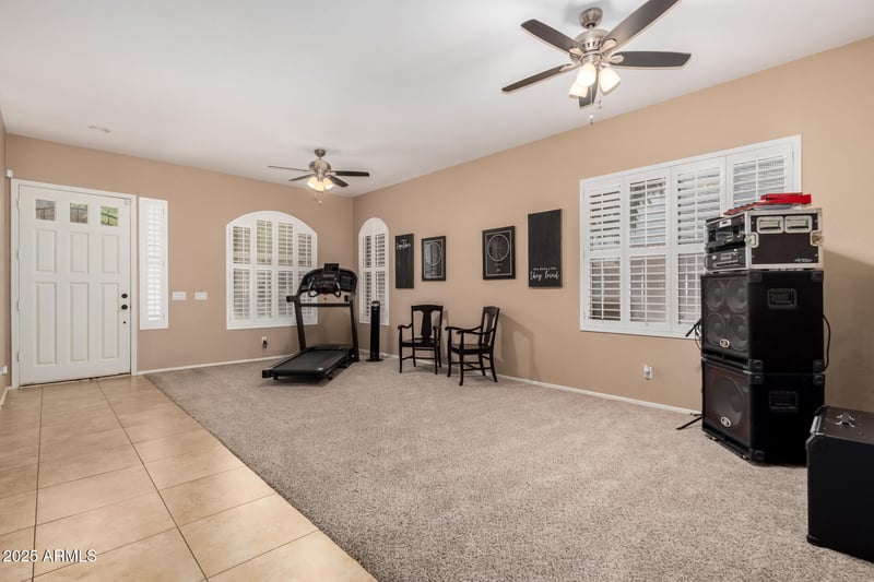 1268 Pine St, Gilbert, AZ 85233