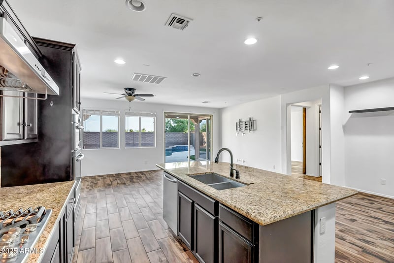 12687 Caraveo Pl, Peoria, AZ 85383