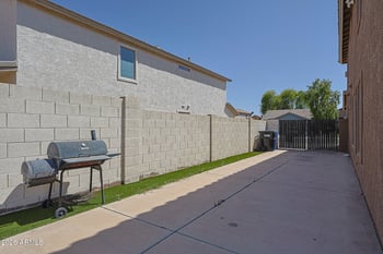 12694 Mulberry Dr, Avondale, AZ 85392