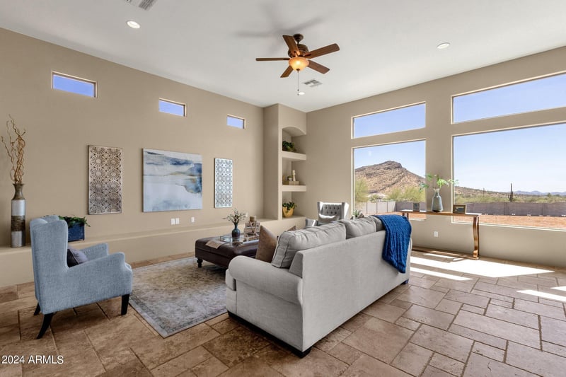127 Sabrosa Dr, New River, AZ 85087