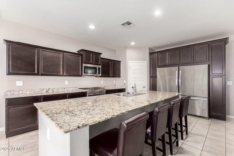 1270 Carlsbad Dr, San Tan Valley, AZ 85140